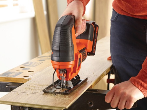 Black and Decker - Ferastrau pendular 18VLiIon fara acumulator - BDCJS18N