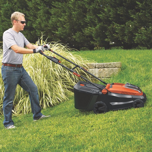 Black and Decker - ro 36V LiIon Cordless Lawnmower 38cm - CLM3820L1