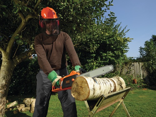 Black and Decker - ro Corded Chainsaw 40cm - CS1840