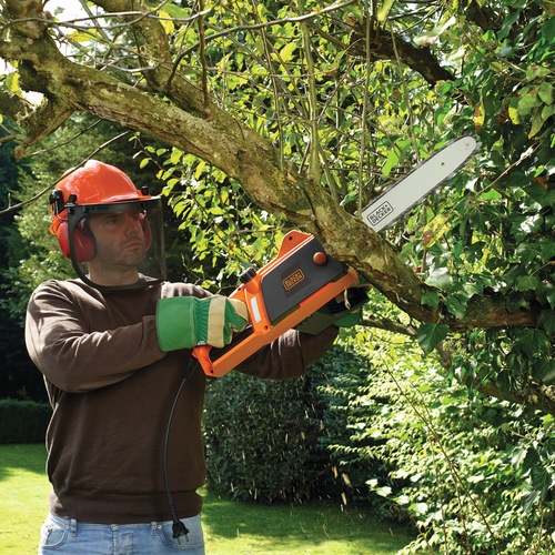 Black and Decker - ro Corded Chainsaw 40cm - CS1840