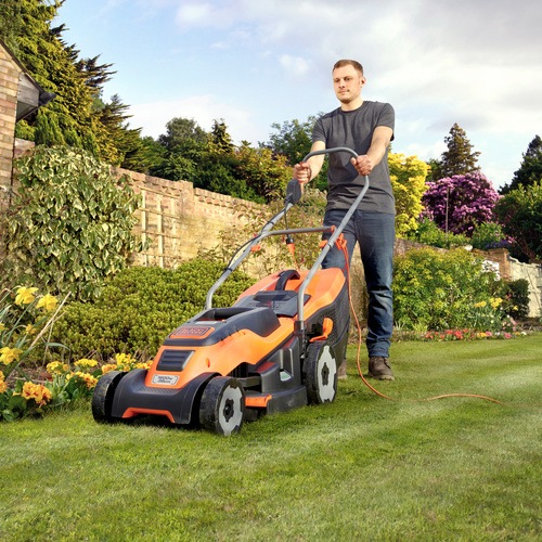 Black and Decker - Masina de tuns iarba 1600W 38cm cu sistem CompactGo - EMAX38I