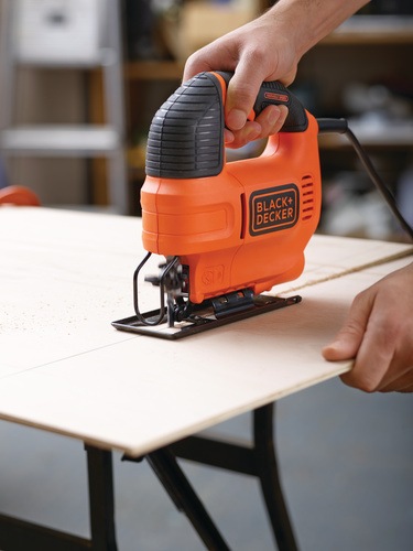 Black and Decker - Ferastrau pendular 520W cu viteza variabila lama si valiza depozitare - KS701EK