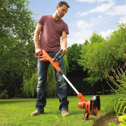 Black and Decker - ro String Trimmer 550W 28cm - ST5528