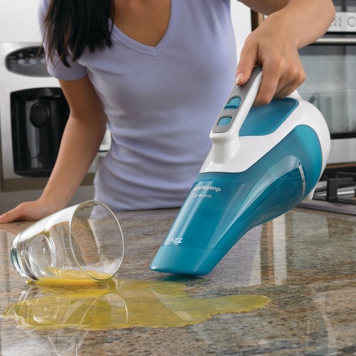 Black and Decker - Aspirator de mana Dustbuster mediu umeduscat 72V - WD7210N
